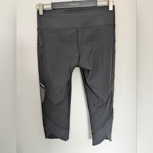 Lululemon Fast As Light Mesh Crop Women 8 Black Running 18" Legging Yoga Gym EUC
